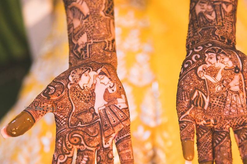 Merid Hand Photo of bridal front hand mehendi design