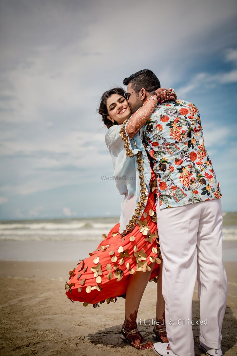 Beach Couple Sitting Stock Photos and Images - 123RF