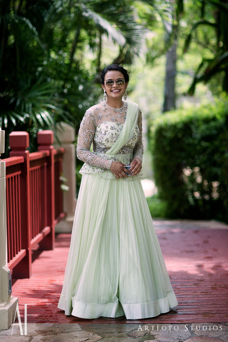 This Indian bride's mother and sister coordinated their floral outfits to  perfection! - Times of India