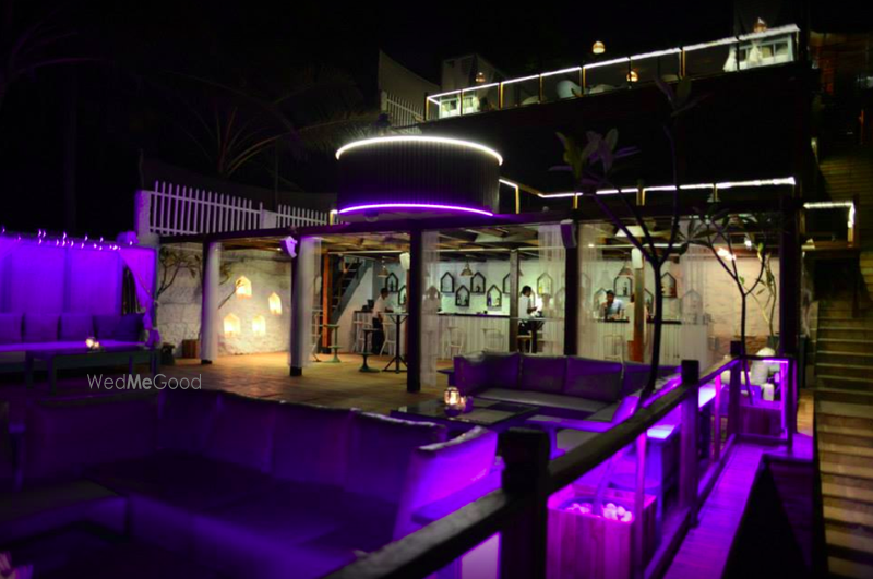 Waters Beach Lounge and Grill