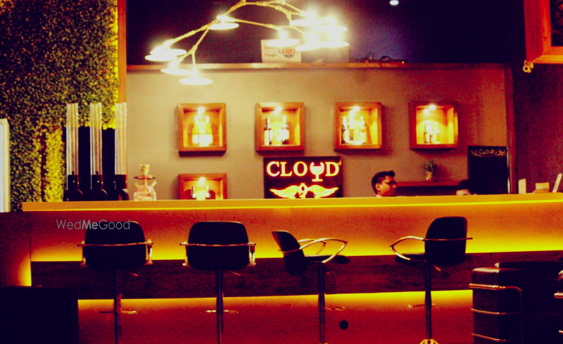Cloud 9 Lounge and Disc