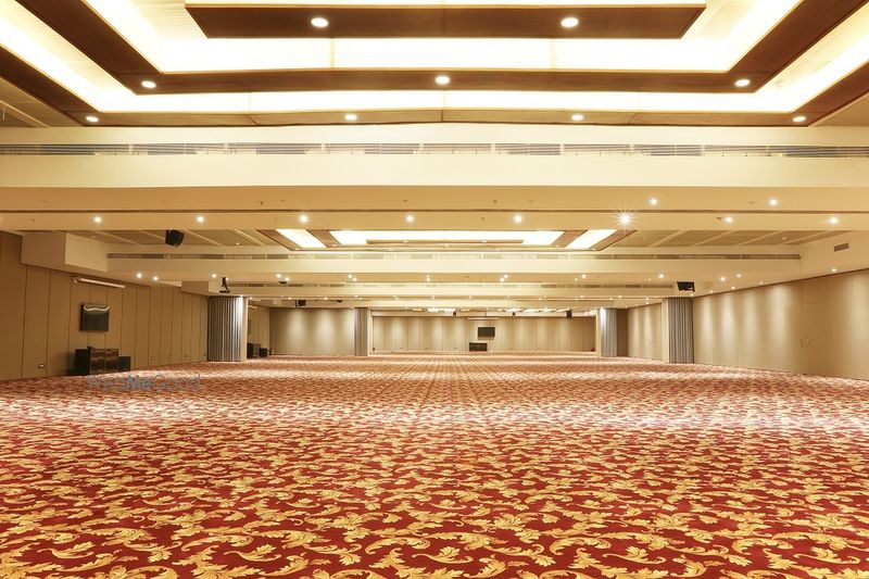 18 99 Latitude Mumbai Banquet Wedding Venue With Prices Designer rocky s launches his first lounge, in kamala mills, promising great cocktails but delivering better food. 18 99 latitude mumbai banquet