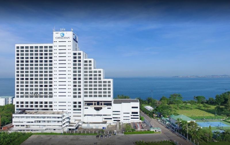 Cholchan Pattaya Beach Resort