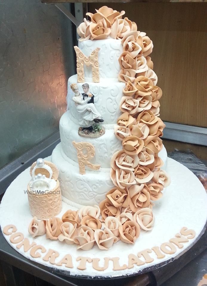 Sweet Passion Price  Reviews Wedding  Cakes  in Mumbai