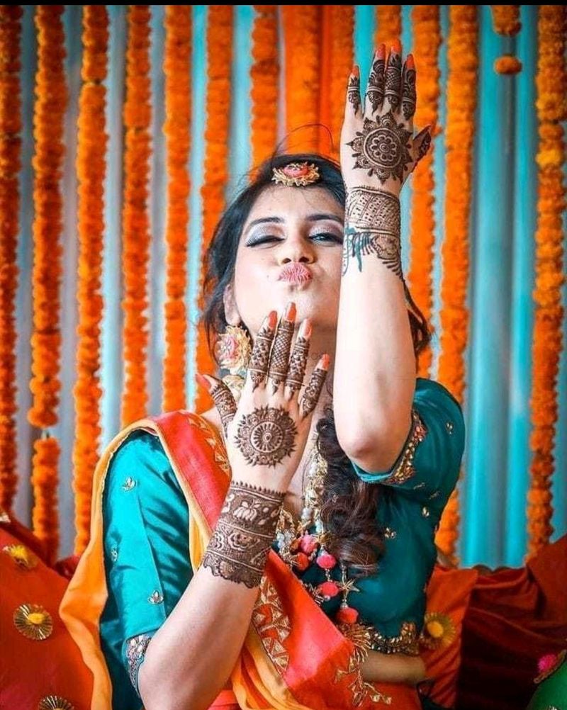 Mehendi Poses for Indian Brides
