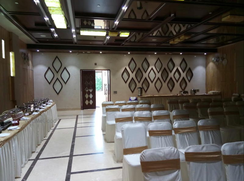 Radhe Restaurant Banquet Ahmedabad Banquet Wedding Venue With Prices Маленькое дерево хиста в стормхолде (stormhold). radhe restaurant banquet ahmedabad