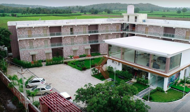 Carina Retreat Resort