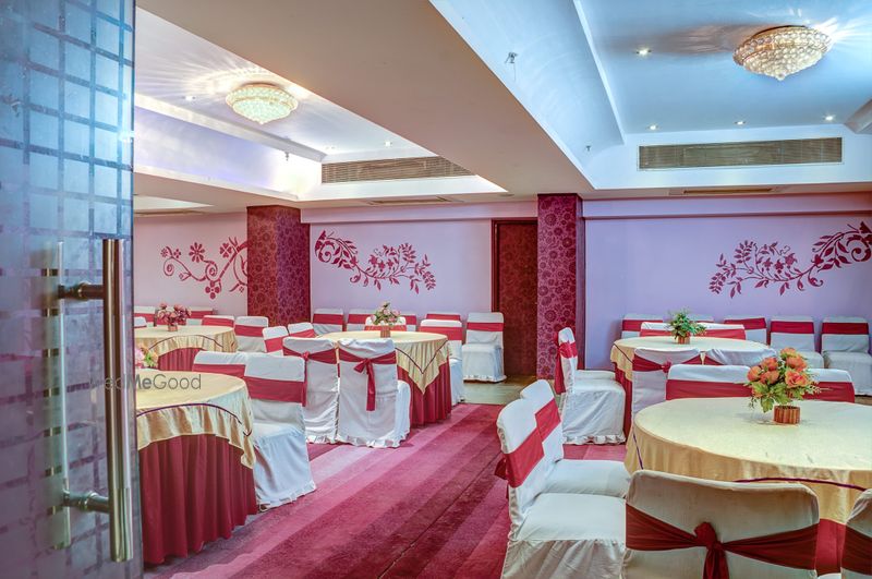 treebo corporate suites noida