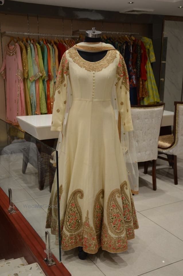 Shubham bridal outlet wear