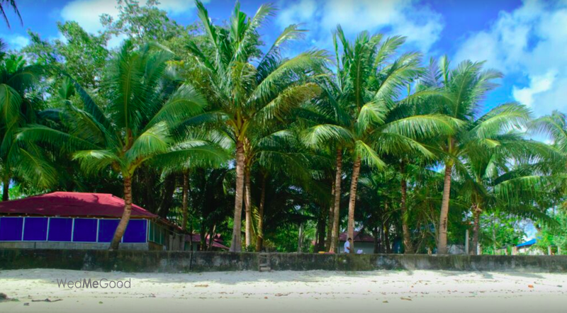Sundaze Beach Resort