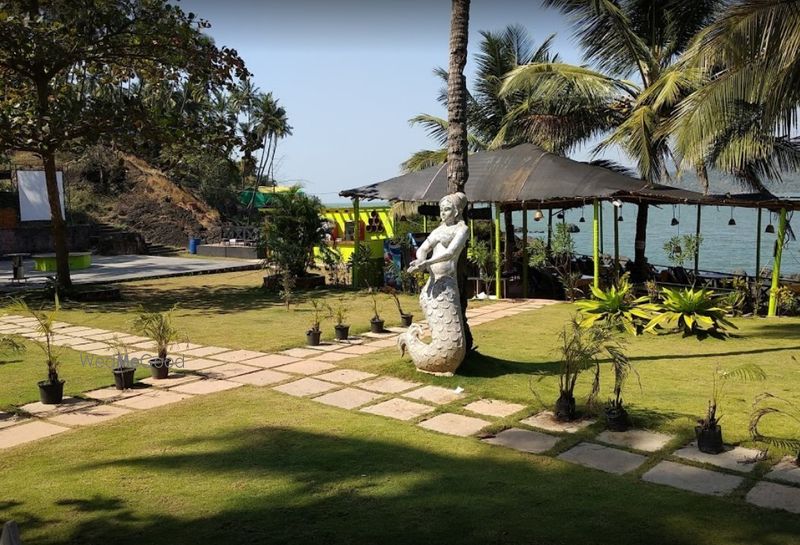 Neptune Point Beach Resort
