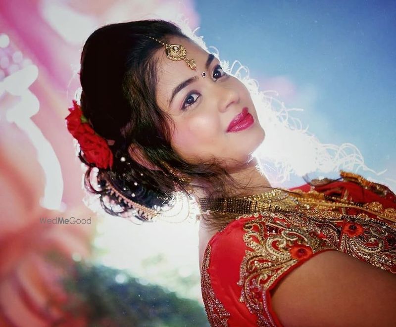 Radiant Looks Aesthetic Salon Price Reviews Bridal Makeup In Pune Radiant Looks Aesthetic Salon Price Reviews Bridal Makeup In Pune