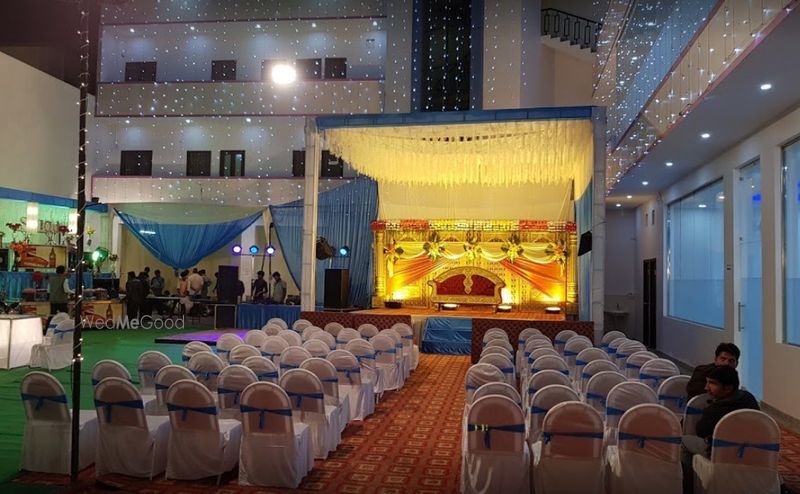 Moments Marriage Lawn