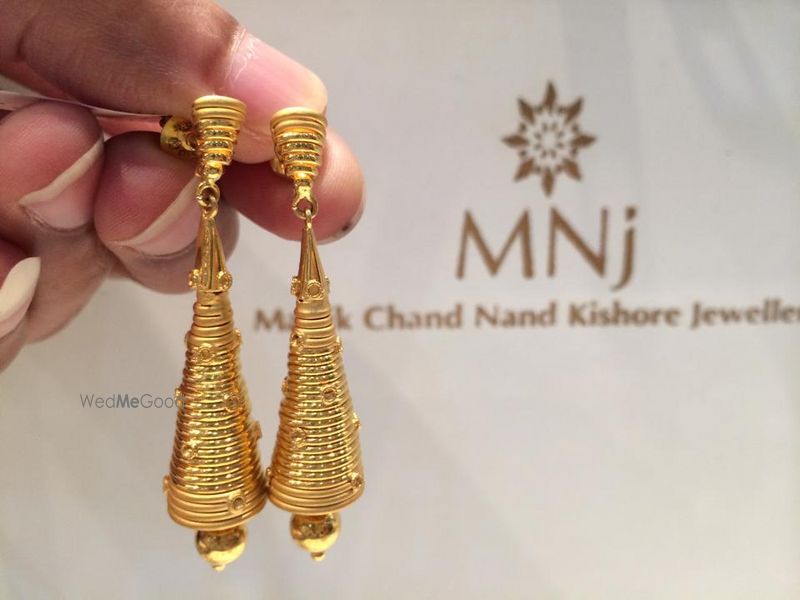 Manik hot sale chand earrings