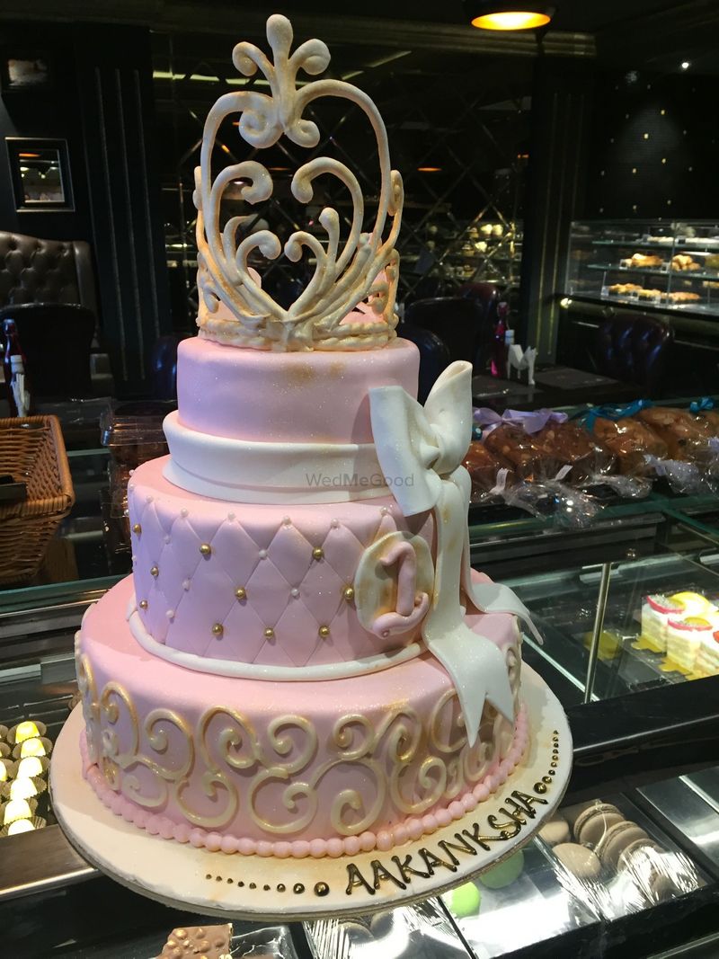 Van Lavino - Wedding Cake - Jubilee Hills - Weddingwire.in