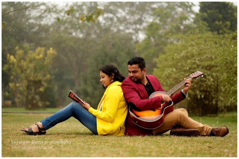 Heart Strings - Guitar Photo Shoots For The Romantic Couples! | Couples  photoshoot, Wedding couples photography, Pre wedding photoshoot