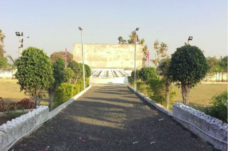 Asha Lawn