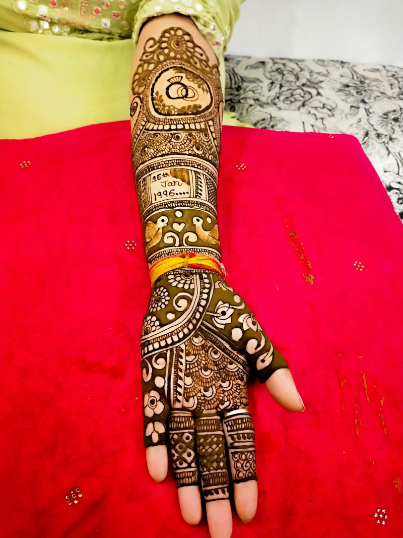 Aarti Mehndi Artist - Best Mehndi Artist in Kanpur | Kanpur | Find Banquet