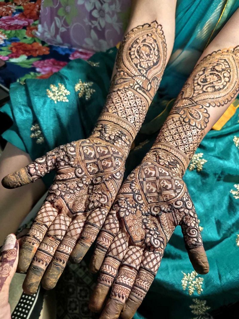 HR mehandi designs (@h.r_mehandi_designs) • Instagram photos and videos