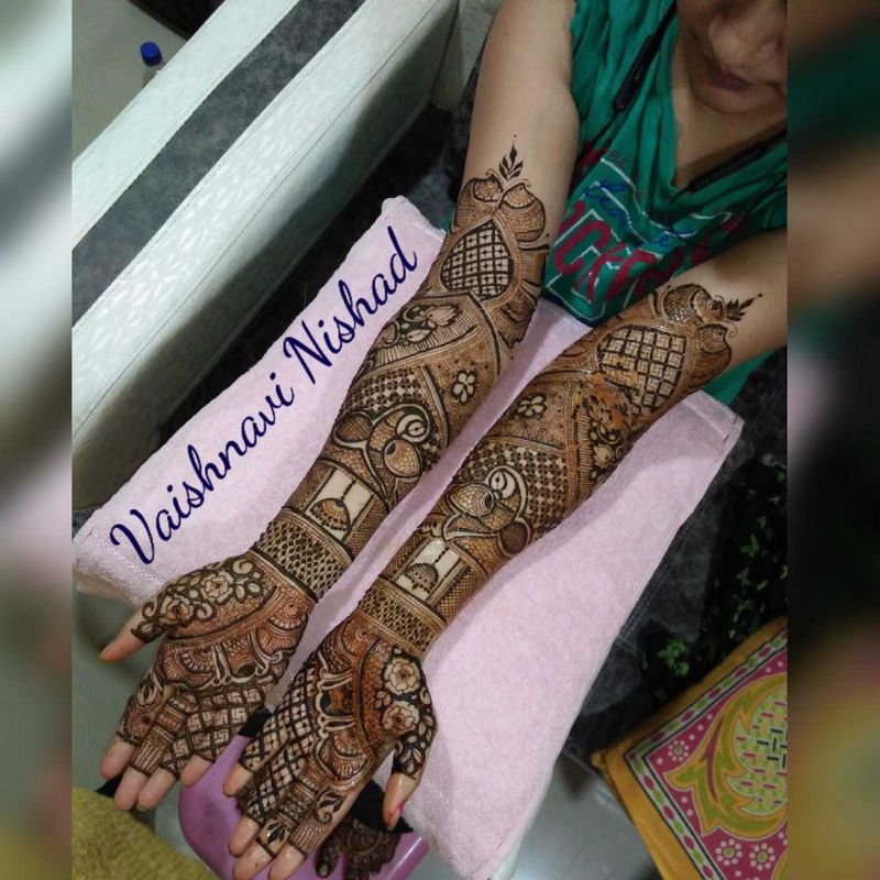 Mehendi Artist Vaishnavi Nishad - Price & Reviews | Mumbai Mehndi Artists