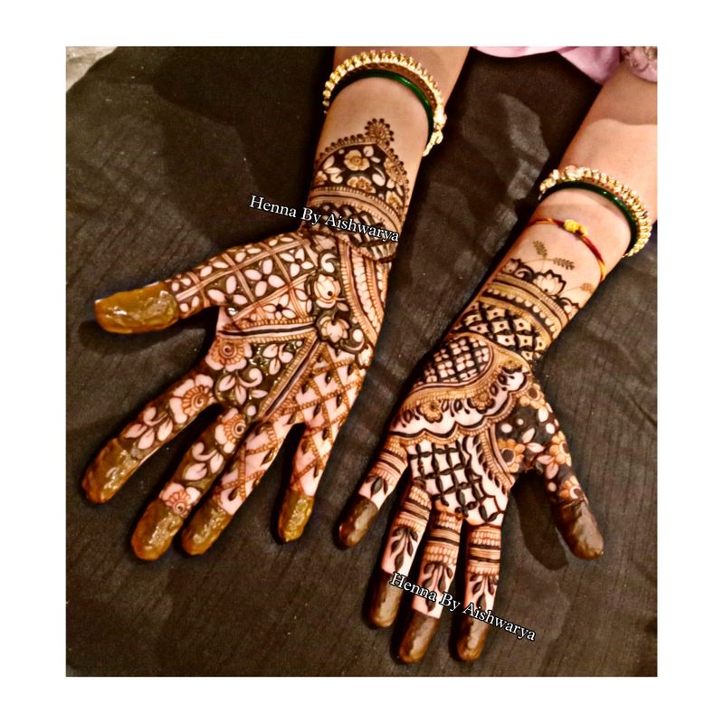 Eye Catching Mehndi Designs For The Season! | Weddingplz