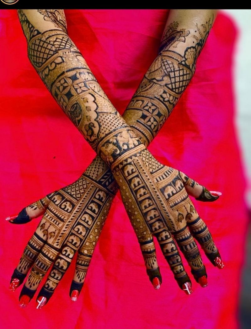 Beautiful Bridal Mehndi Design For Leg