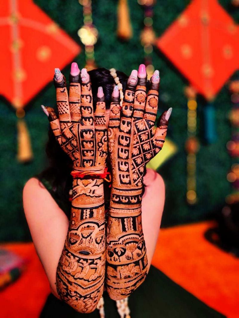 Best Mehndi Artists in India with price - Fabweddings.in