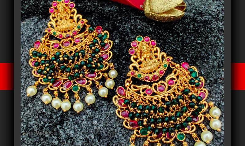 Mahila bangle cheap store online