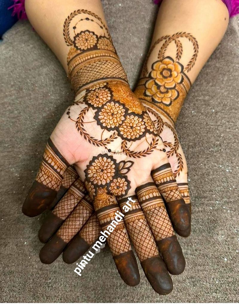 Photo Gallery - Rohit Patel Mehndi Arts in Choti Baradari Jalandhar | Rohit  Patel Mehndi Arts Pictures & Images