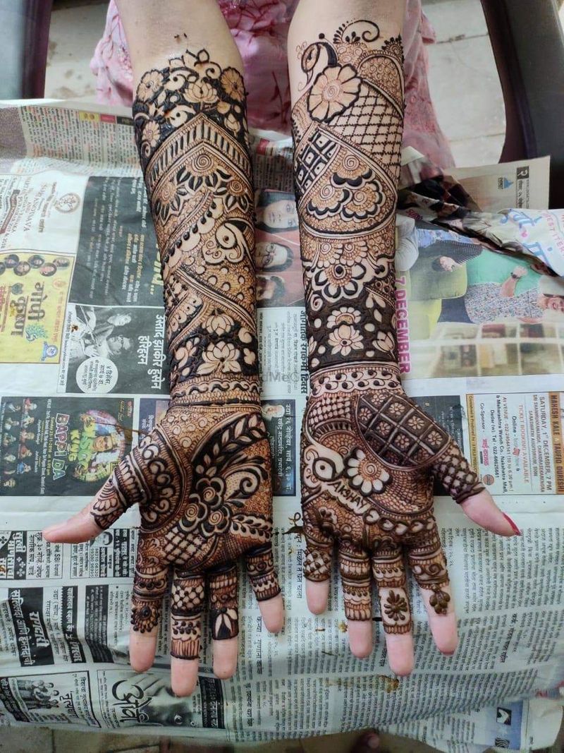 LEARN STYLISH MEHENDI IN LESS THAN 3 MINUTES | 3 MINUTE VIDEO HOW TO APPLY  PROFESSIONAL HENNA MEHNDI - YouTube