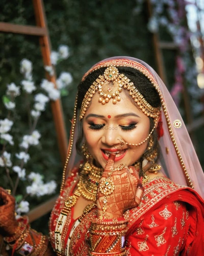 gown#indianbride#instabridal#weddinghair#weddingmakeup#weddingparty |  Indian bride photography poses, Indian wedding poses, Bride photography  poses