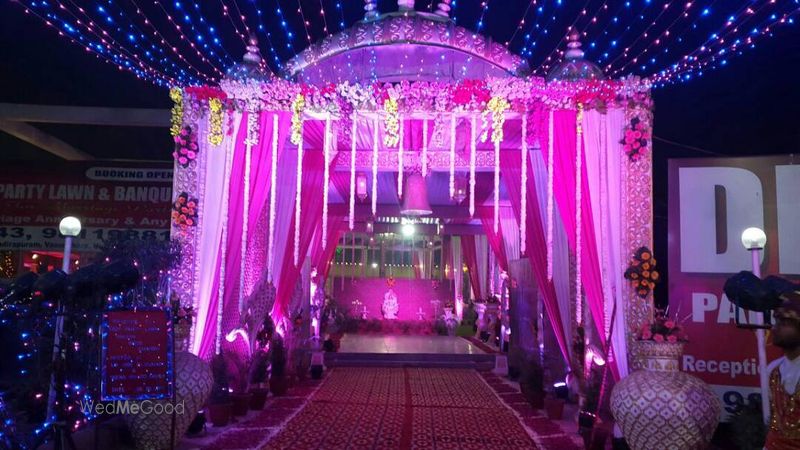 deep party lawn and banquet indirapuram ghaziabad