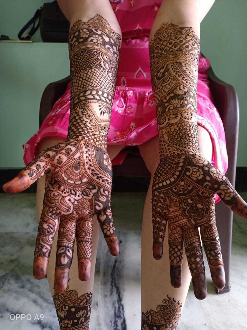 How do the Indian mehndi designs vary from the Arabic ones? - Quora