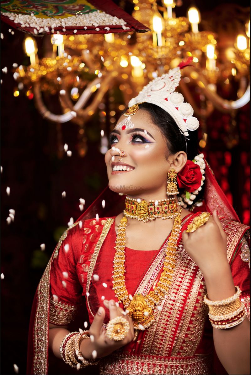 Pin by ameet kumar on Bengali bride | Indian wedding poses, Bride poses, Wedding  poses
