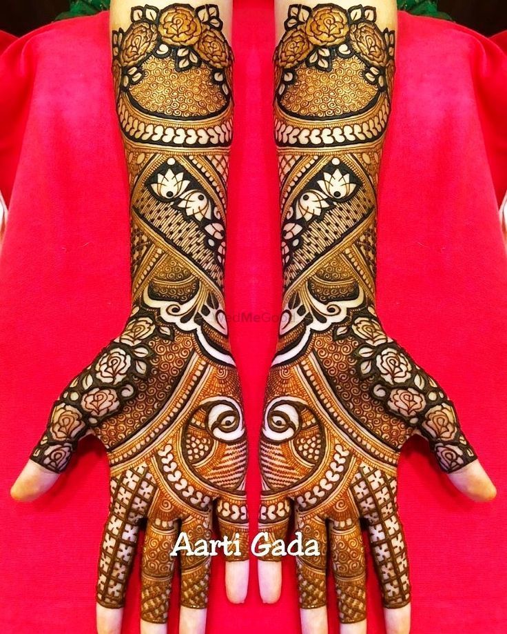 Kinjal Mehndi Art - Fancy Cutwork - Simple Bridal startup! Elements  inspired by @bharathi_sanghani_mehndi 's designs. For mehndi order bookings  and classes contact 09833887817... #simplebridalhenna #fancy #cutwork  #atartup #ideas #indianhenna #lotus ...