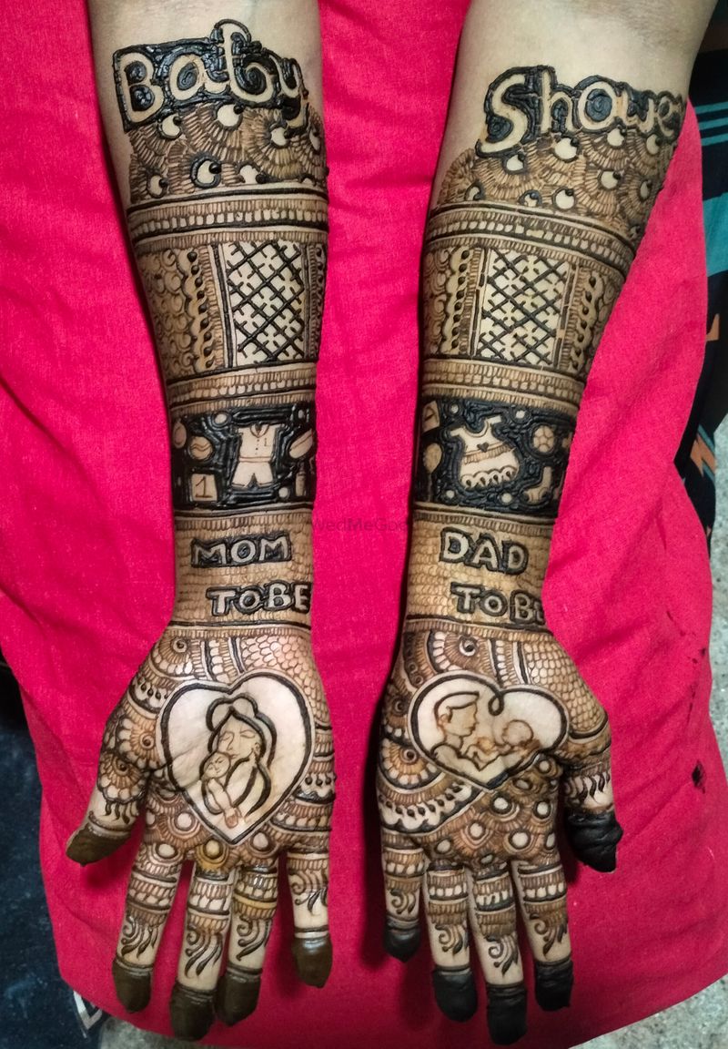 Hand mehndi design my mother got today. : r/pics