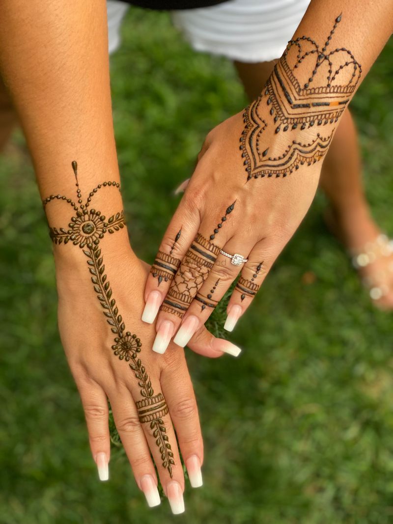 Henna tattoos - Wrist design | Facebook