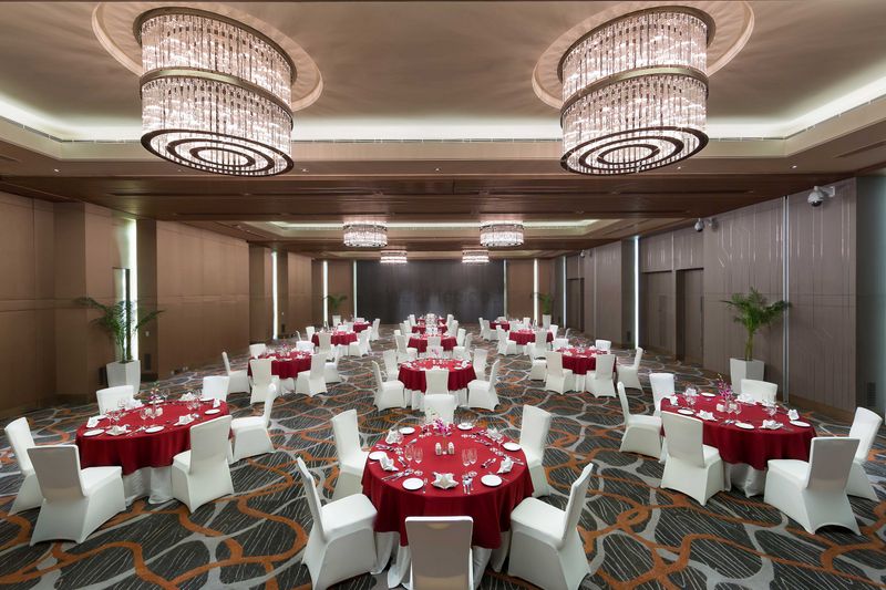 Holiday Inn Aerocity Aerocity Banquet Wedding Venue In