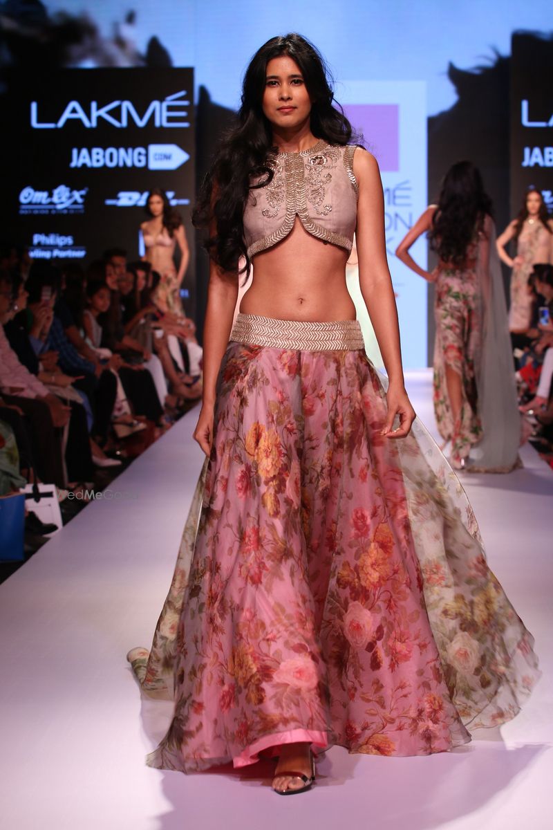 Crop top lehenga jabong 2025