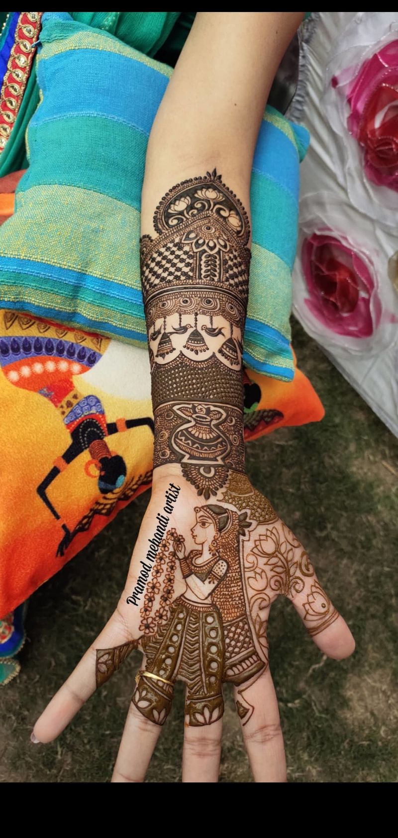 7 Things to Know Before You Hire a Bridal Mehendi Artist | by Weddingz.in |  Medium