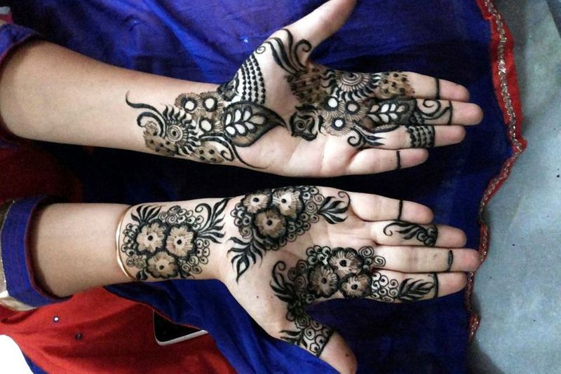 👐 bridal mehndi design Images • varsha (@varshagoyal) on ShareChat