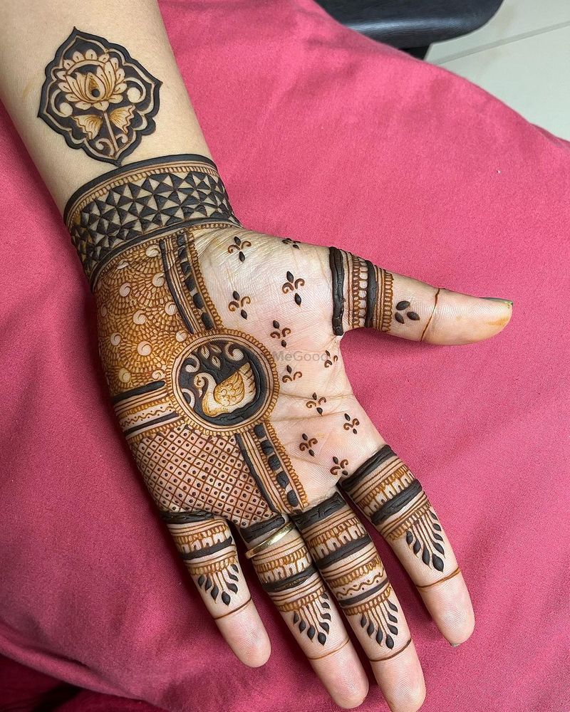 Jaipuri Mehndi Designer in Refinary,Mathura - Best Mehendi Artists in  Mathura - Justdial