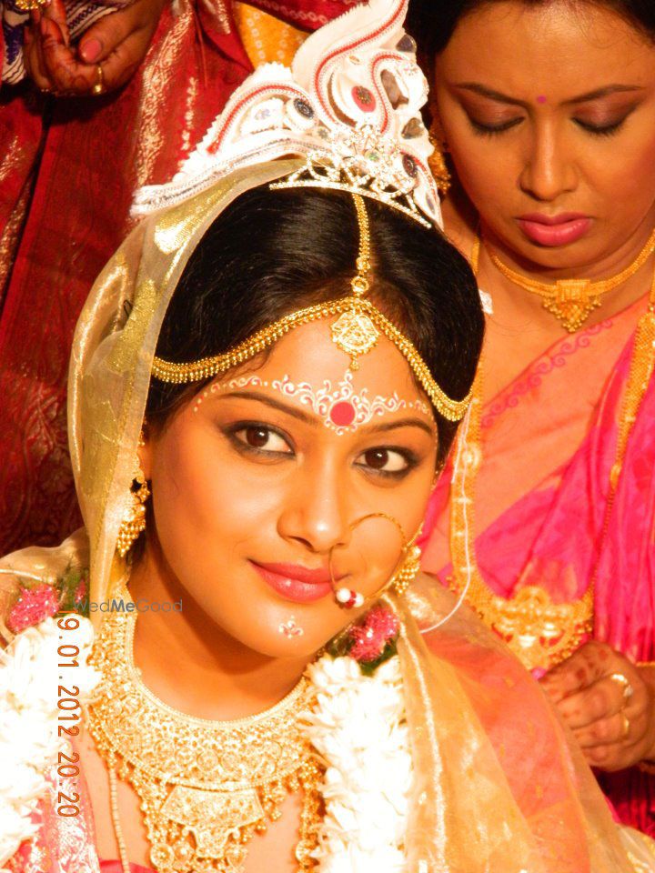 Makeup By Aniruddha Chakladar Price Reviews Bridal Makeup In Kolkata His brand has churned out ad campaigns for leading ad agencies. makeup by aniruddha chakladar price
