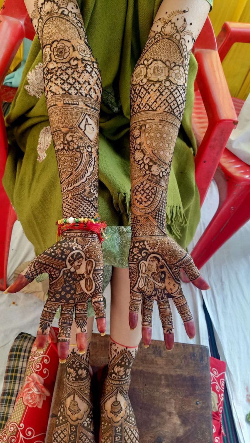 Top Bridal Mehendi Designs for Hands