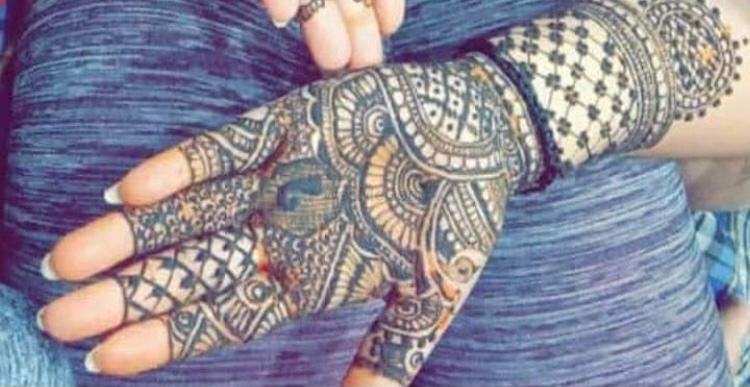 Nilam Mehendi Artist, Pune. Best Mehndi Artists in Pune. Mehndi Artists  Price, Packages and Reviews | VenueLook