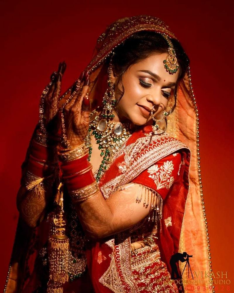 Deep Studio - Indian Wedding Photographer | Indian wedding poses, Indian  bride photography poses, Bride photography poses