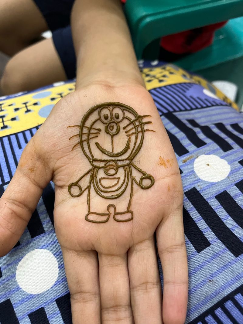 Tag cartoon lover🌼☘️ . . Mehndi artist:- Monika jain For booking & classes  inquiry contact us:- +91 9714711724 . . #doremon #cartoonart… | Instagram