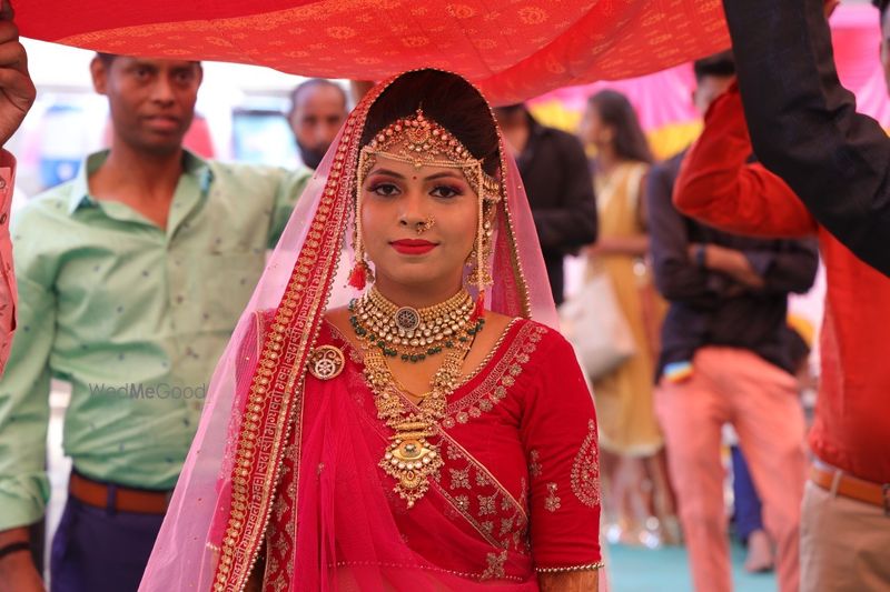 La Bonita Beauty Salon Price & Reviews Ahmedabad Makeup Artist