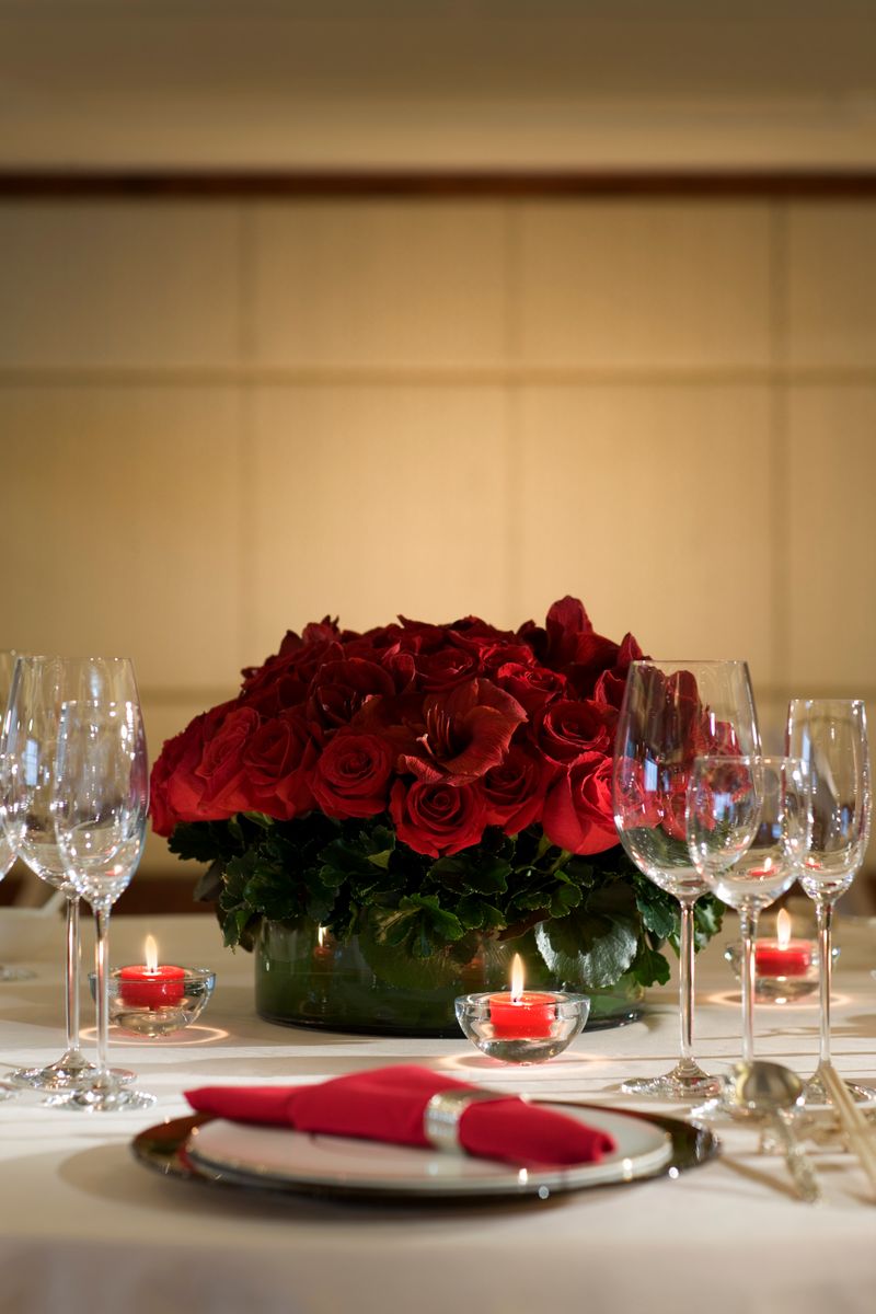 Photo of floral table arrangement