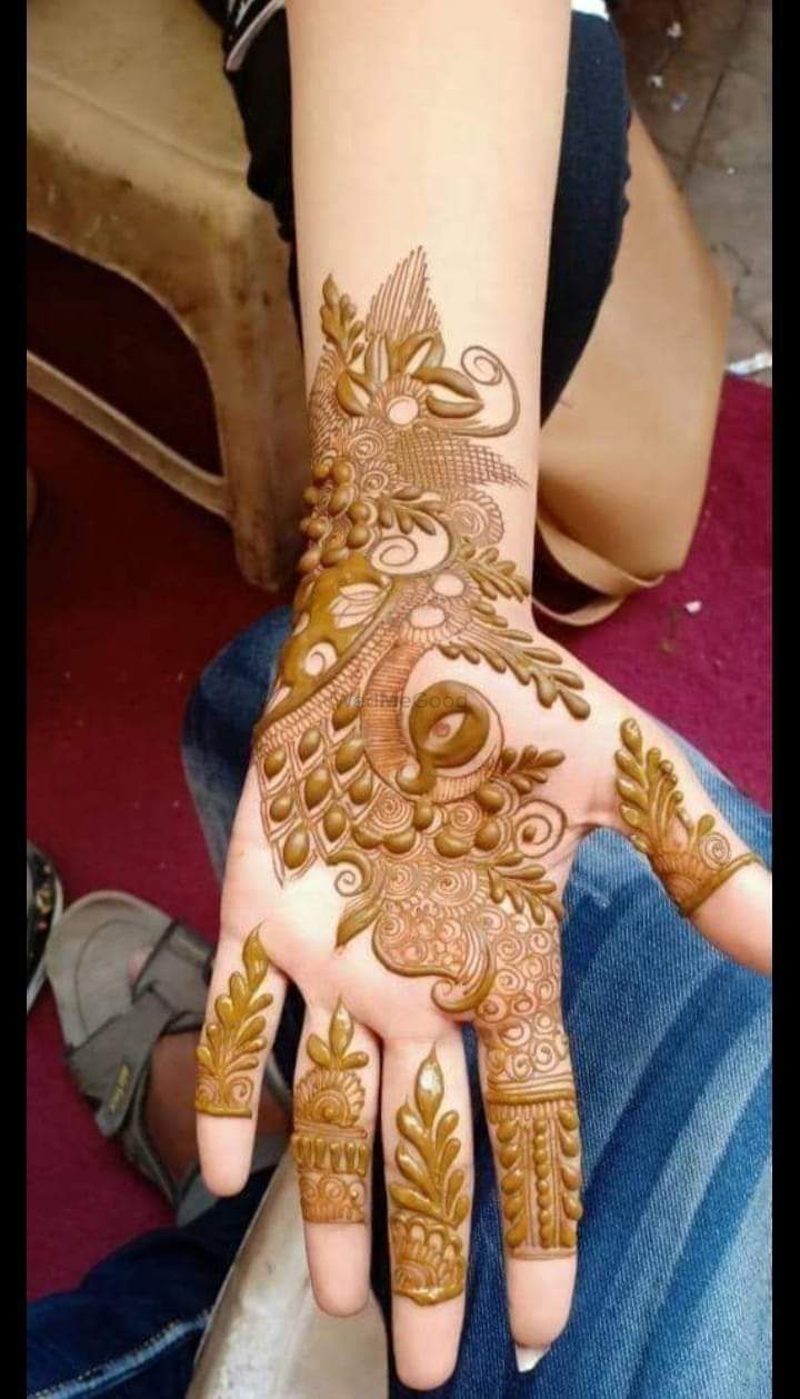 Simple mehndi design Images • ꧁ঔৣ☠︎ᵈᵉᵛⁱˡ᭄𝒈𝒊𝒓𝒍࿐☠︎☬🥀ঔৣ꧂ (@1340238604) on  ShareChat